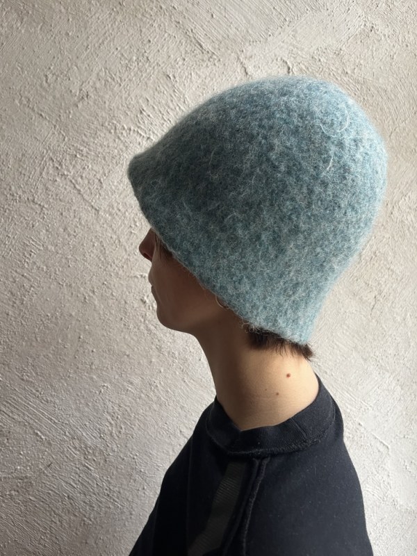 Fuzzy hat blue